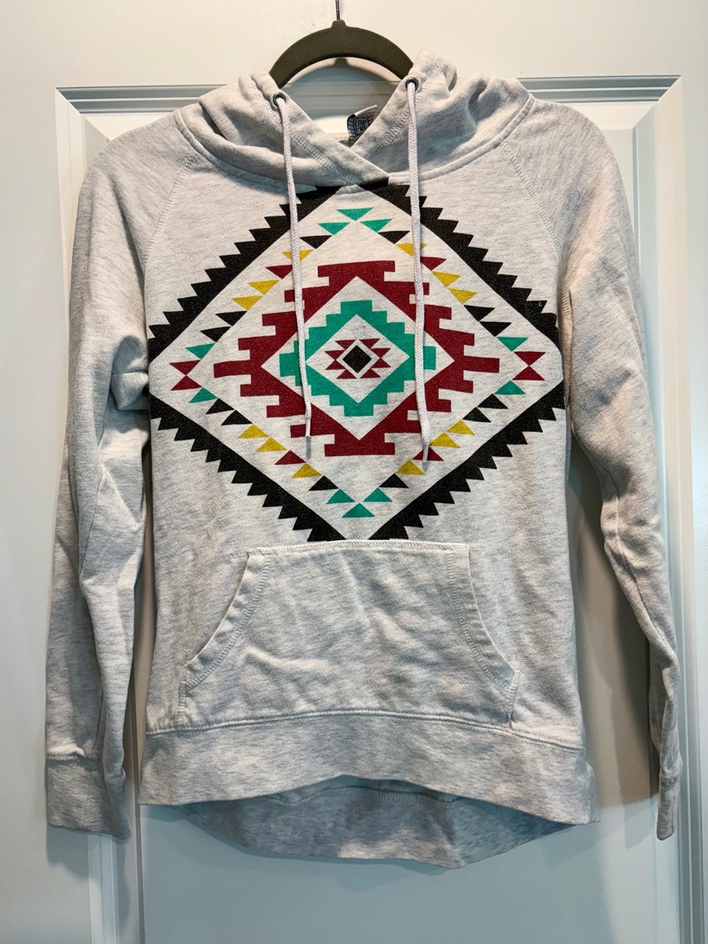 Southwestern Aztec Print Hoodie/Pullover Women’s Medium (Snug fit)